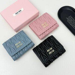 MIUMIU/財布