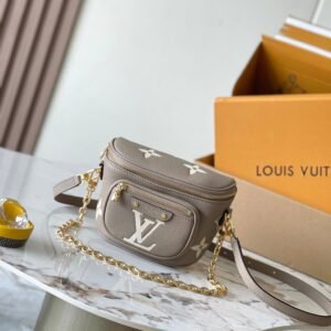 LVショルダーバッグ