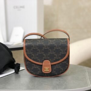 CELINEショルダーバッグ