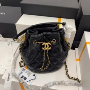 CHANELショルダーバッグ