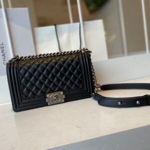 CHANELショルダーバッグ